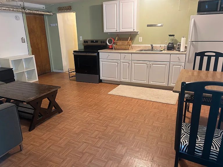 512 Packard St #1 — Photo 4