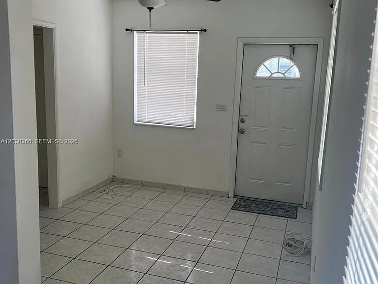 1821 SW 7th St #7 — Photo 20