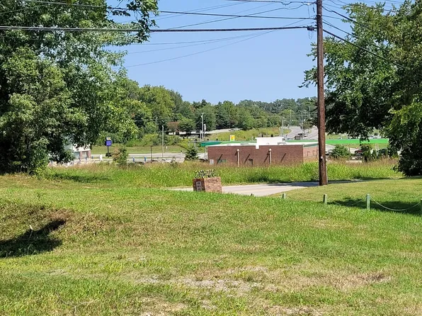 416 Bellamy Ln, Clarksville, TN 37043
