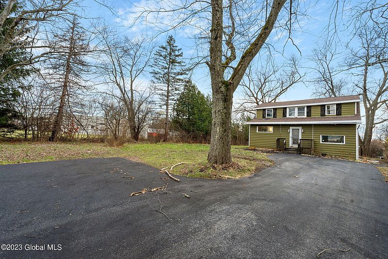 4th image of 522 3rd Ave Ext