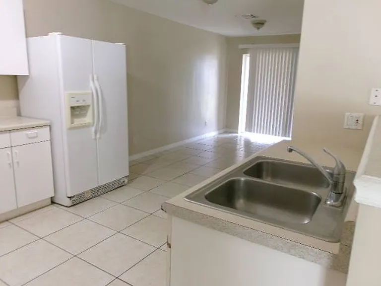 2821 Santa Barbara Blvd — Photo 6