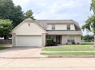 804 W Albuquerque St, Broken Arrow, OK 74011