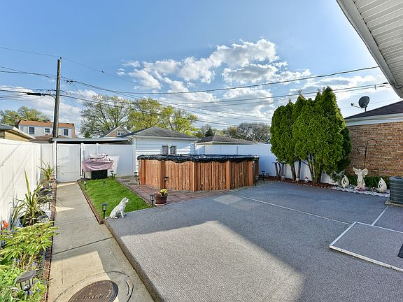 2nd image of 8647 Belden Ave