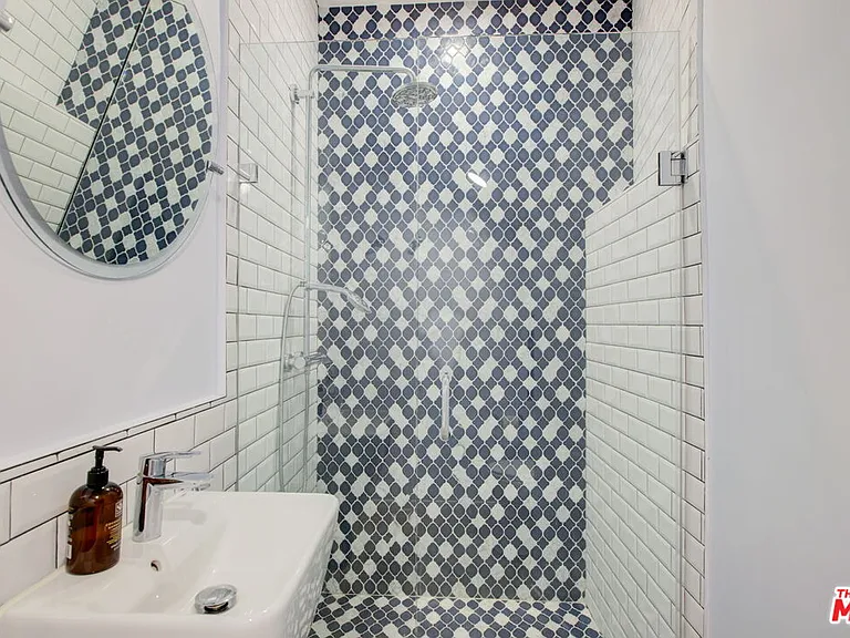 3223 Tareco Dr — Photo 38