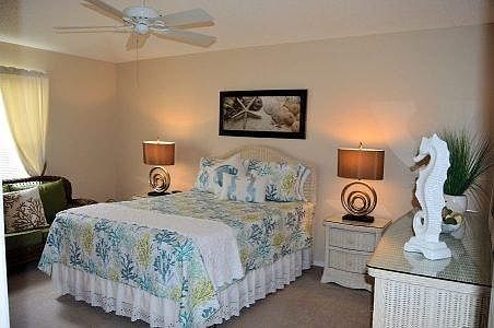 5th image of 401 Canterbury Ct