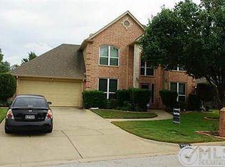 6405 Creekbend Ct, Arlington, TX 76001