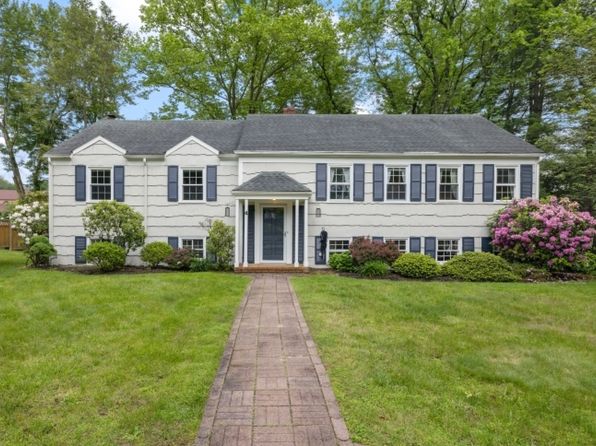 4 Jensen Ct