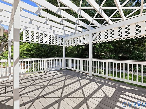 5th image of 8806 Torrey Pines Dr