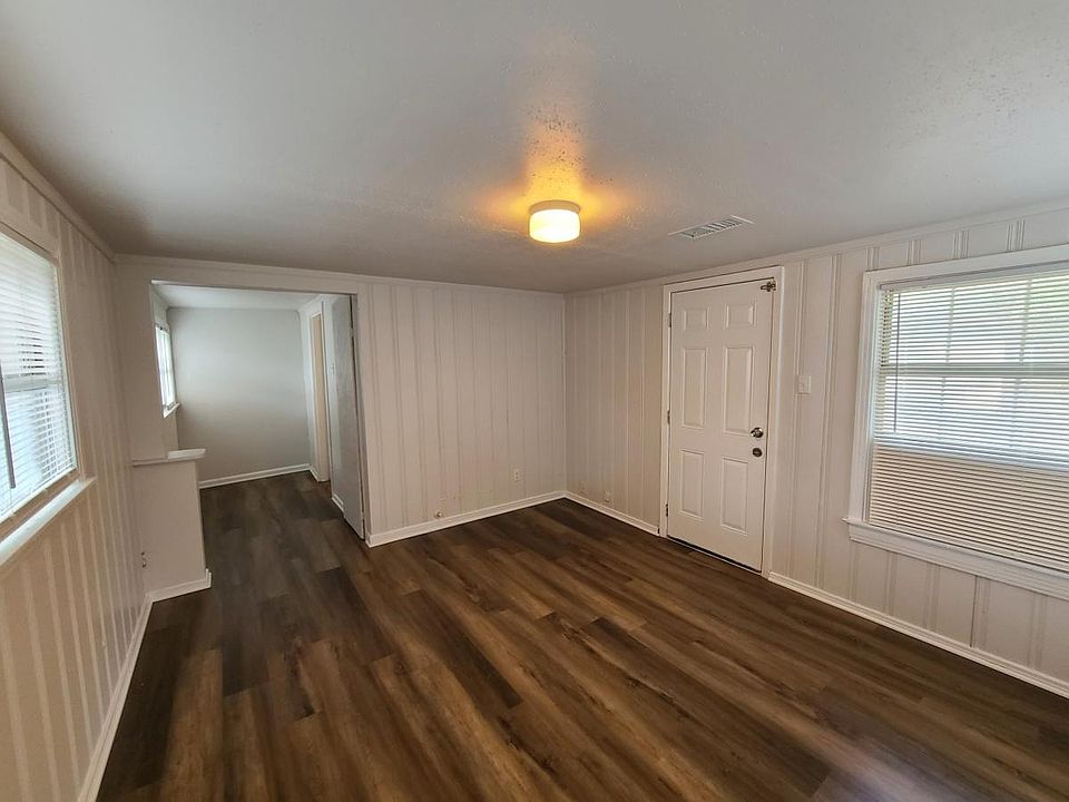 1st image of 2010 S Farola Dr