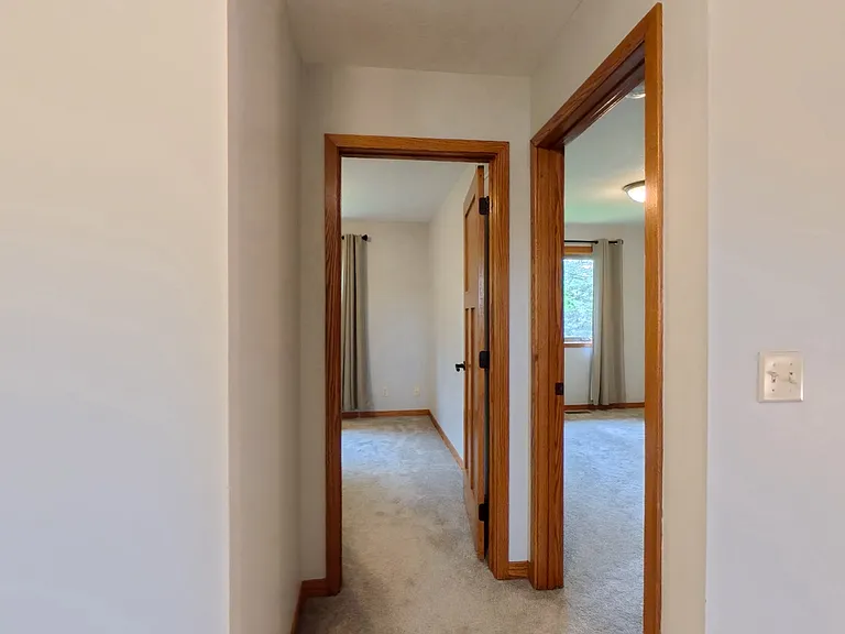 11956 Castle Rock Ct N — Photo 22