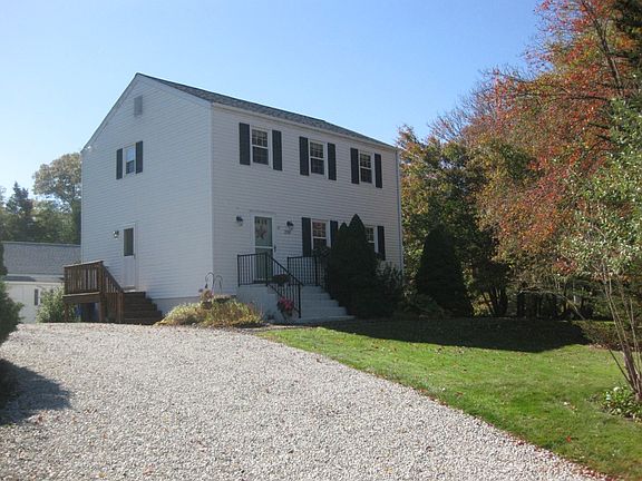 3rd image of 250 Holly Cir