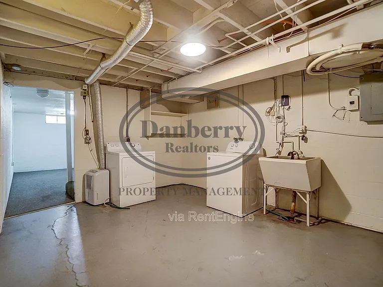 1115 Secor Rd — Photo 36