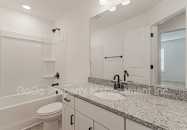 1411 Darrowby Way #1 — Photo 10