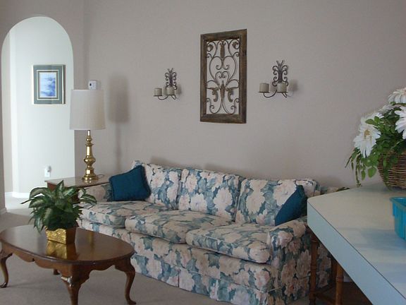 3rd image of 3925 Meadowlark Ct
