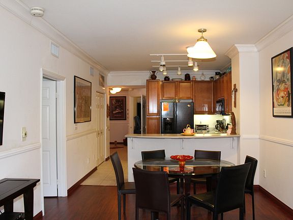 2nd image of 350 K St Unit 217