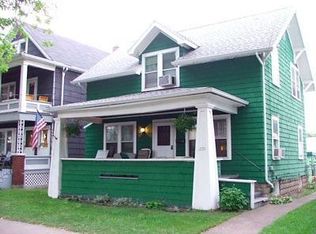 2721 Pierce Ave, Niagara Falls, NY 14301