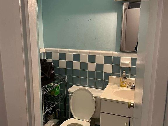 5th image of 283 Bleecker St #2A