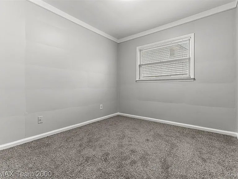 7322 Fenton St — Photo 25