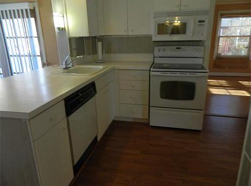 2nd image of 39 Abigail Adams Cir