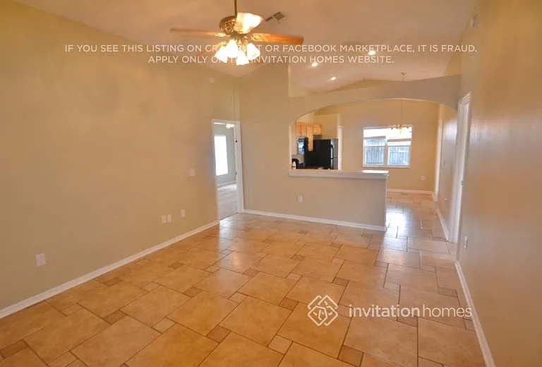 2912 Summer Winds Cir — Photo 3