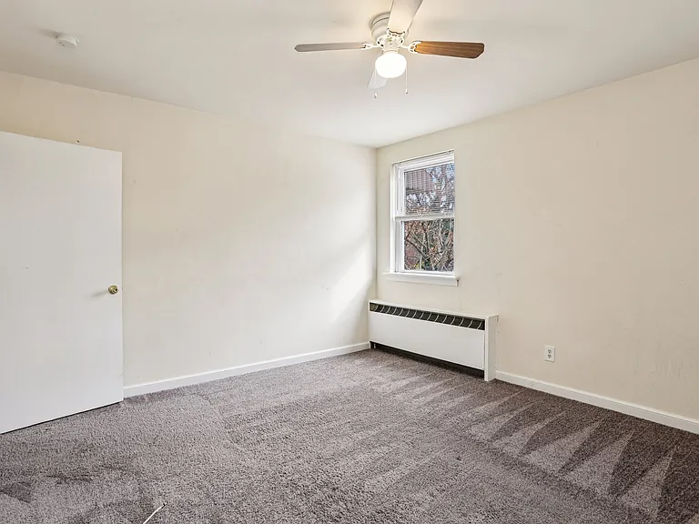 Ridley Station Apartments — Photo 21