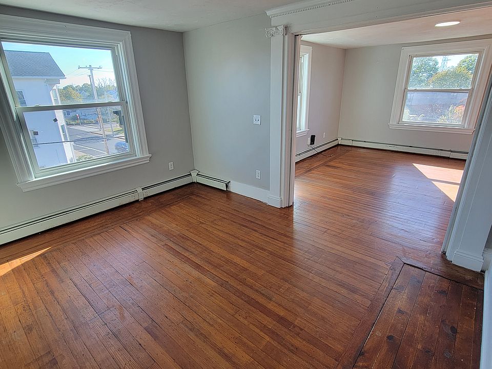 1st image of 328 Prospect St #3