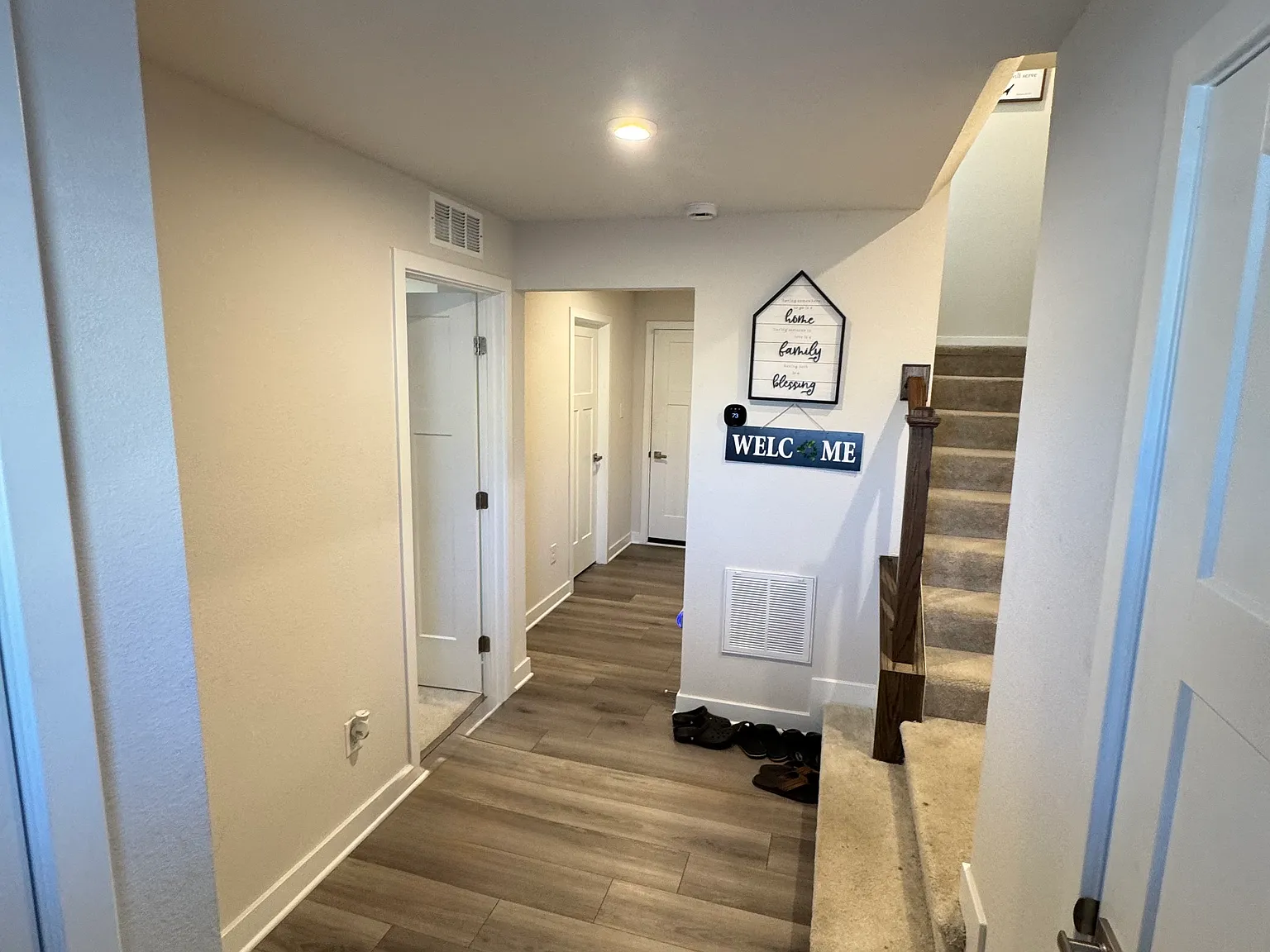 4 bed, 3.5 bath, 2092 sqft, $3,100 — Photo 2