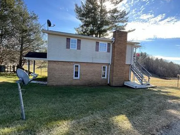 43-45 Bypass View Ln #43, Hillsville, VA 24343