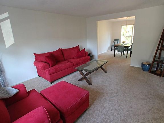 4th image of 480 Penbrooke Dr