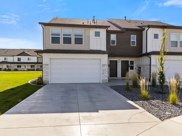 3097 S Old Emigrant Rd #A, Syracuse, UT 84075