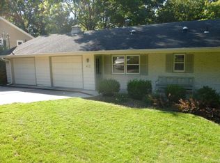 415 Whiting Ave, Iowa City, IA 52245