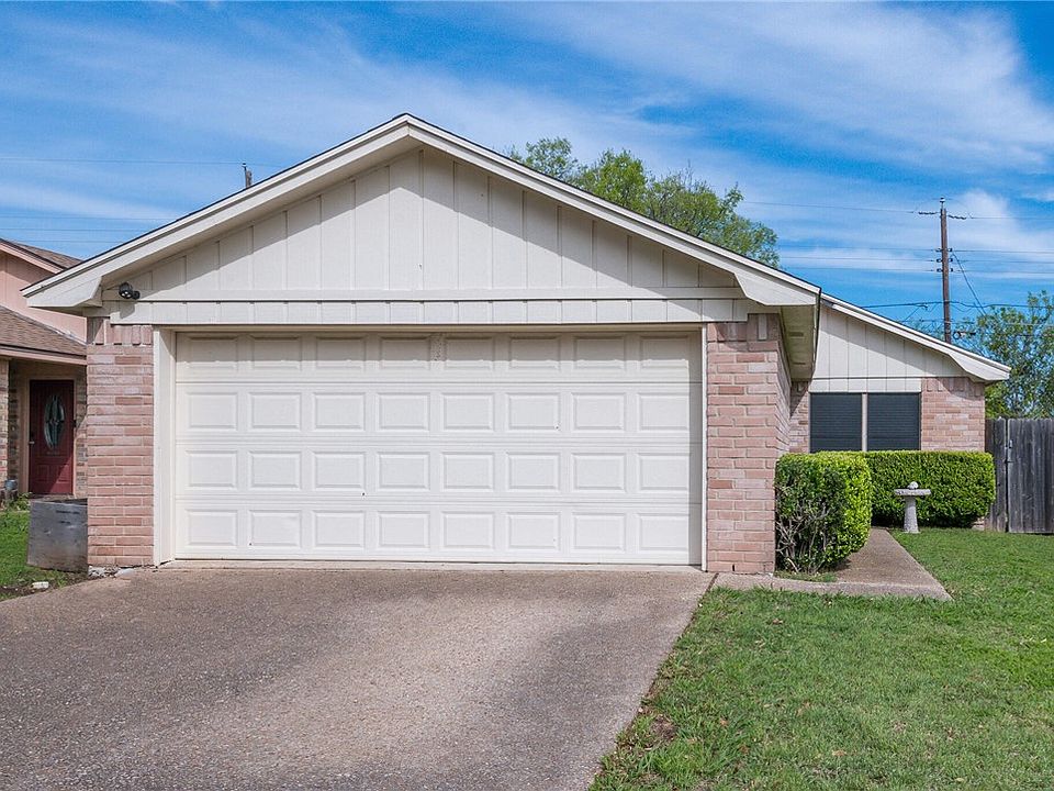 1st image of 1102 Chapel View Dr