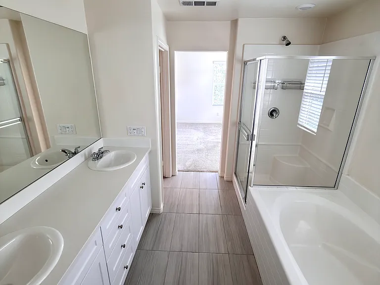 7897 Griffith Peak St — Photo 13