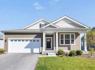 789 Mesa Ln, Pingree Grove, IL 60140