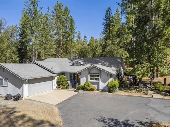 10388 Dexter Ln, Coulterville, CA 95311