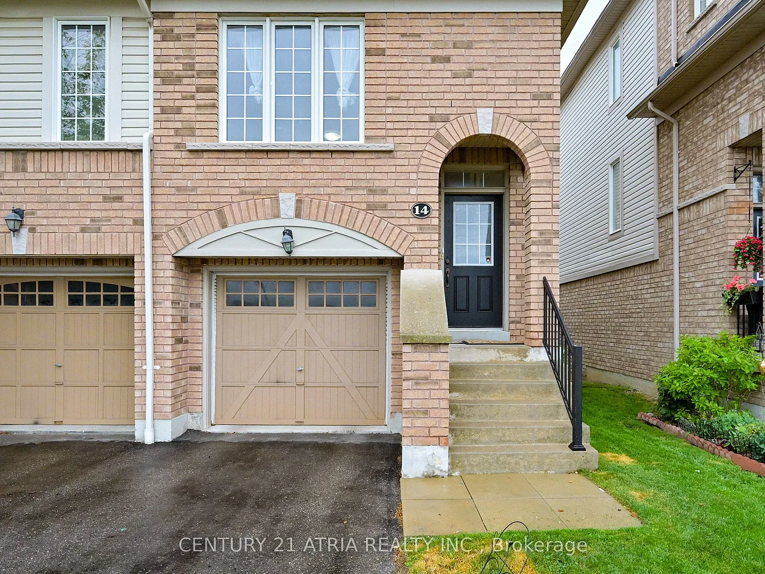 3 bed, $2,950 — Photo 4