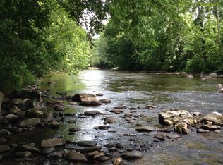 8388 N River Rd, Townsend, TN 37882