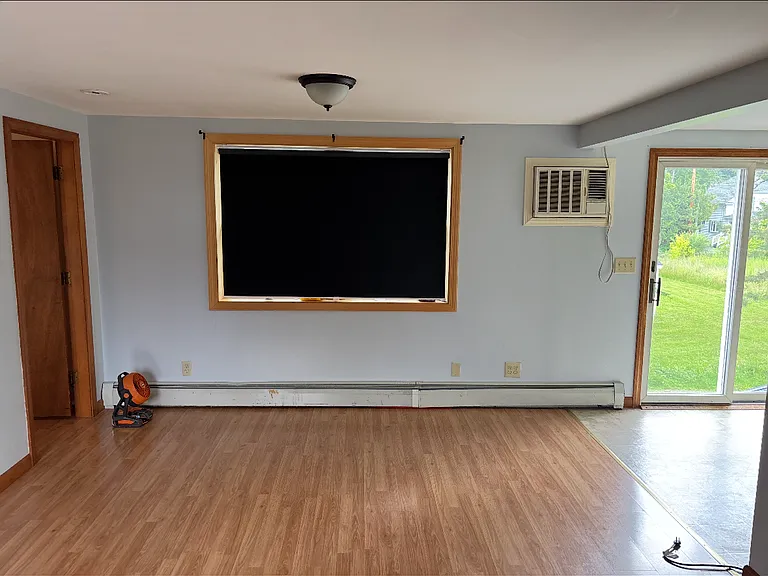 553 Main St — Photo 18