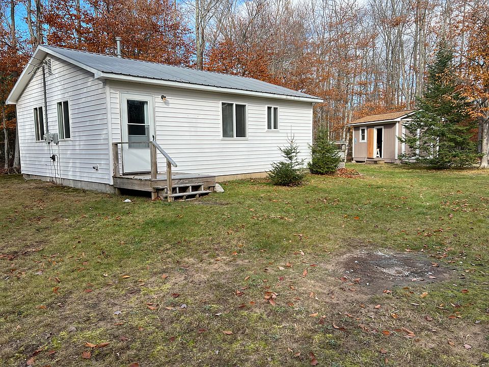 1st image of E 22524 Maryann Dr