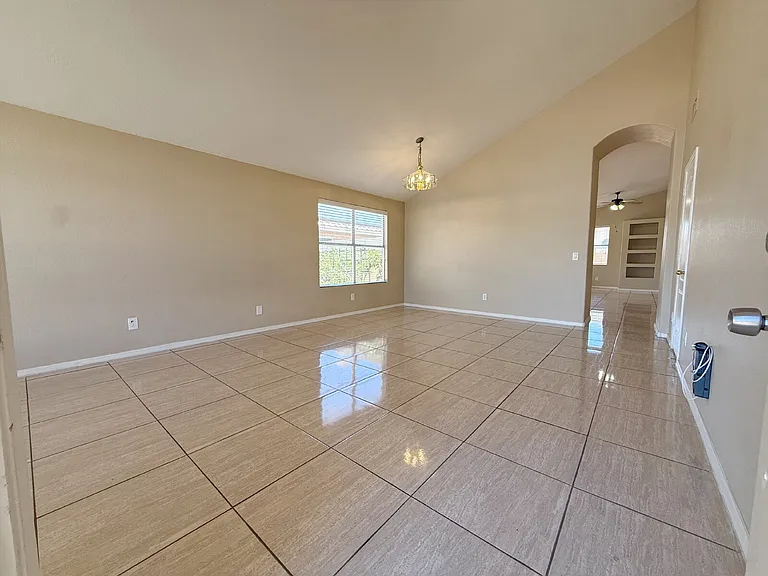 9821 W Yukon Dr — Photo 13