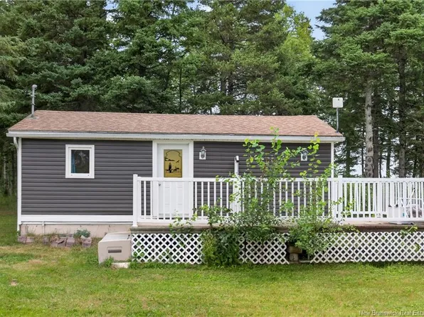3 Des Sapins Ave, Saint Mary, NB E4S 2L4