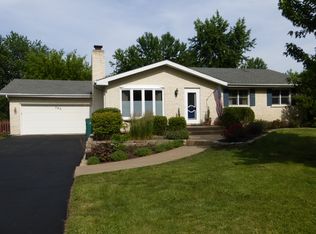 585 4th St, Lemont, IL 60439