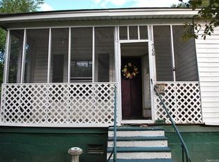 206 N Clay St, Lowell, NC 28098