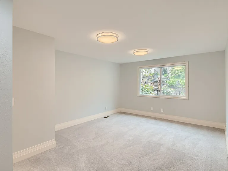 32 Condolea Dr — Photo 11