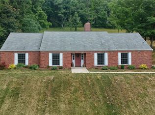 2544 Wexford Bayne Rd, Sewickley, PA 15143