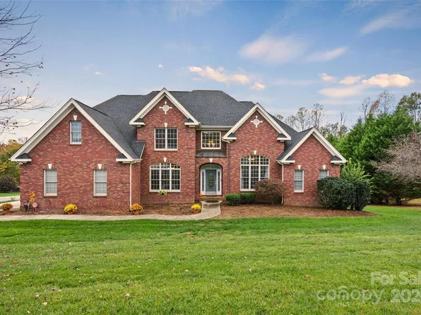 2690 Gettysburg Pl, Claremont, NC 28610