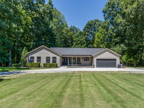 743 Hopkins Ln, Winchester, TN 37398