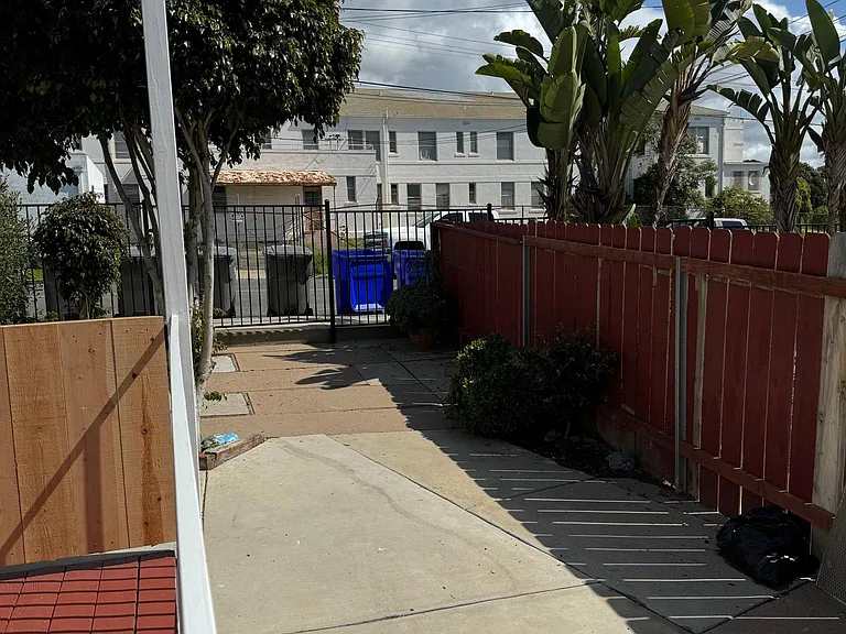 813 Carey Rd — Photo 7