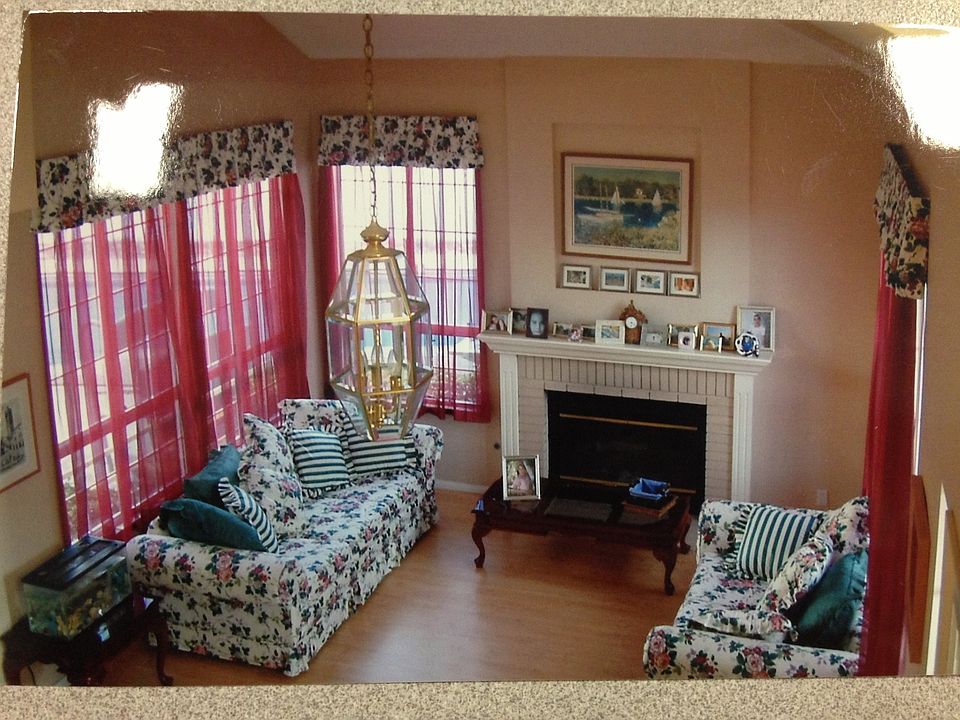 2nd image of 12140 Carrollton Sq