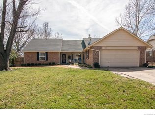 1457 Maplewood Dr, Claremore, OK 74017